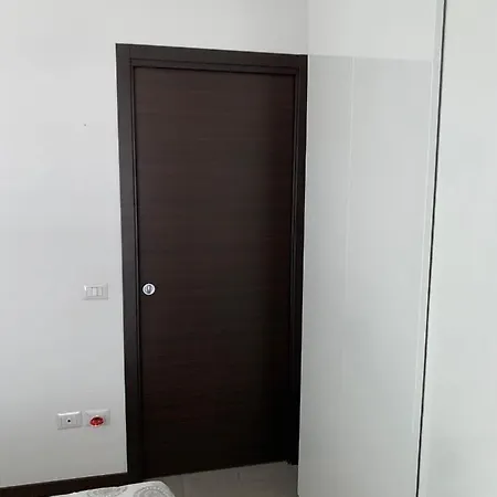 Moderno Bilocale Ospedale Maggiore Via Vighi Apartment